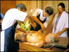 Ayurvedic Massaging,Ayurvedic Oils and Massages of Kerala, Ayurvedic Herbal Massage, Ayurvedic Massages and Treatments