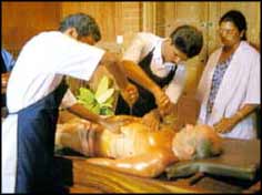 Ayurvedic Massaging,Ayurveda, Ayurveda in India, Ayurvedic Health Resorts in India, Ayurvedic Tour Packages for India